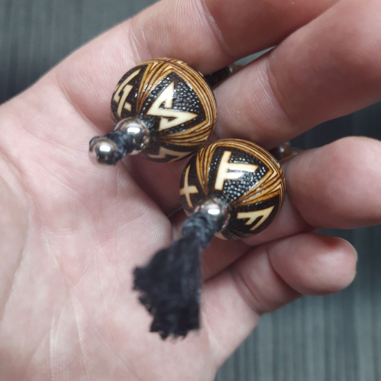 Handmade Wooden Chetki Skilltoy | Slavic Flip Rosary | Pocket Worry Beads for Hand "Futhark's satellites"