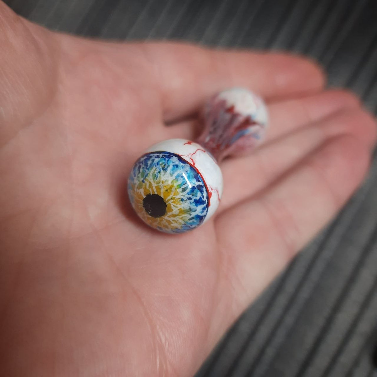 Knuckleroller, hand-painted with paints