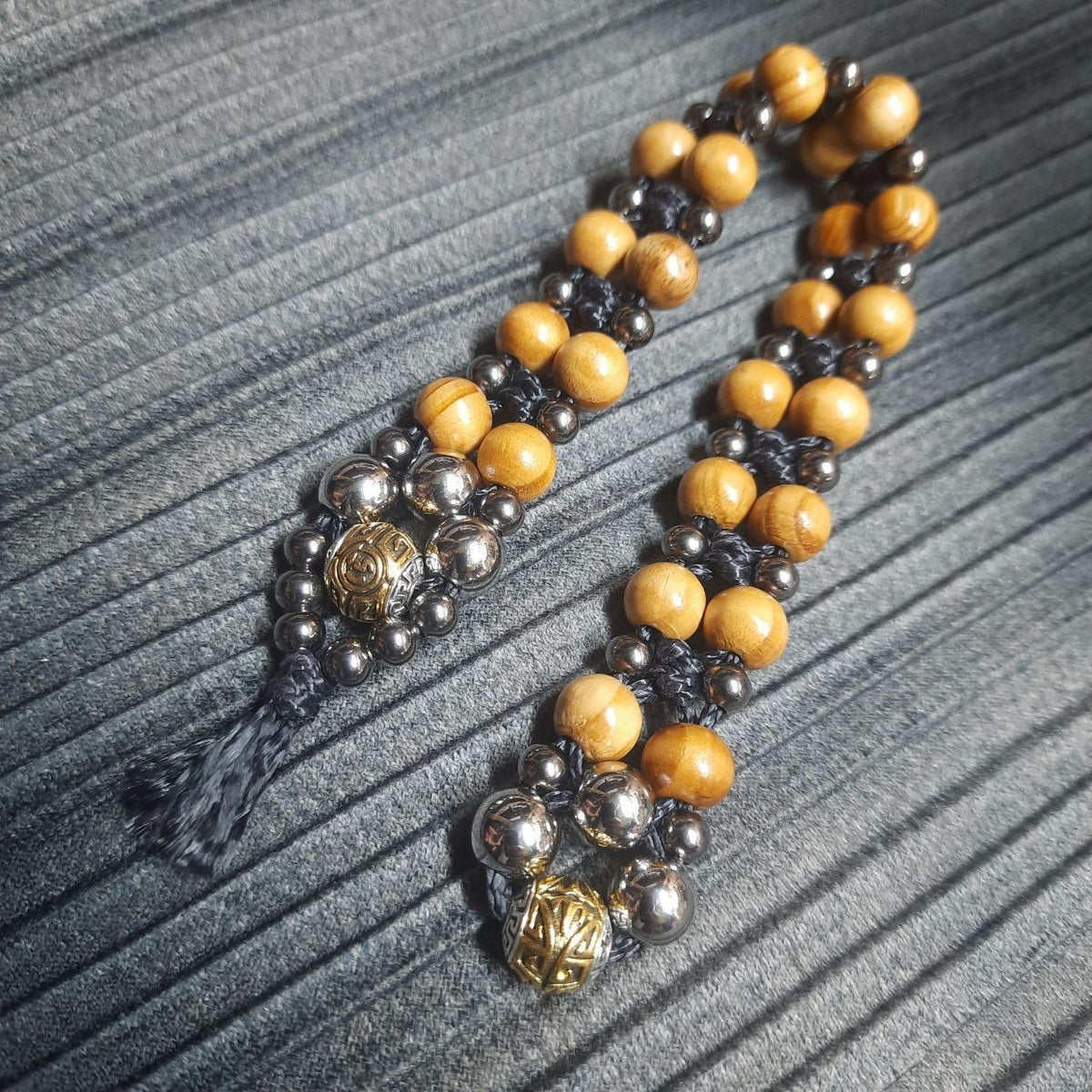 Handmade Wooden Chetki Skilltoy "Leovult – Guardian of the Forest"      Slavic Flip Rosary | Pocket Worry Beads for Hand Dexterity