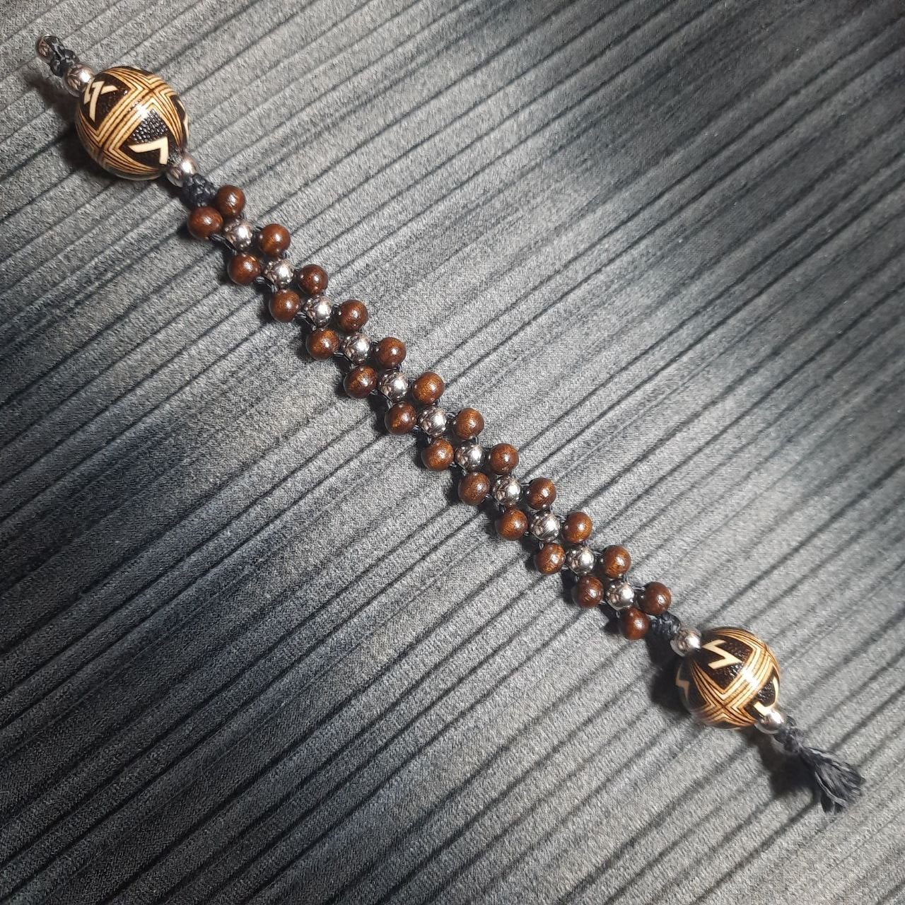 Handmade Wooden Chetki Skilltoy | Slavic Flip Rosary | Pocket Worry Beads for Hand "Futhark's satellites"