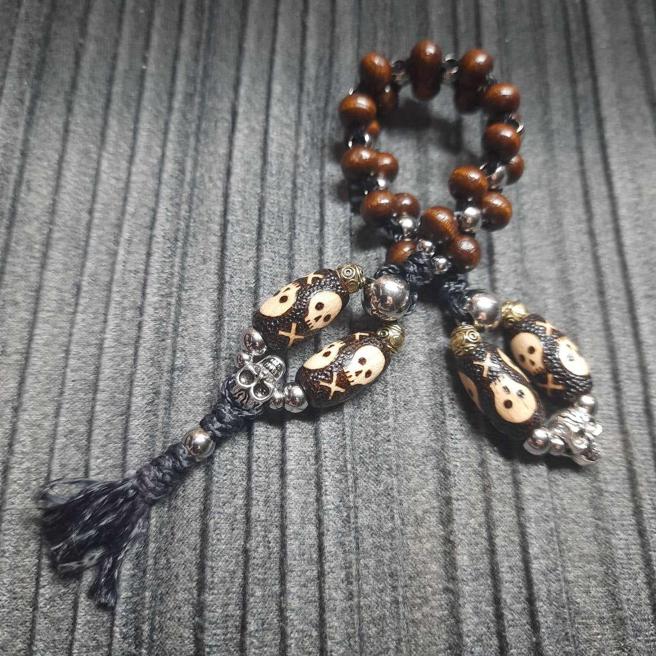 Handmade Wooden Chetki Skilltoy | Slavic Flip Rosary | Pocket Worry Beads for Hand "The Dark Soul of a Pirate"