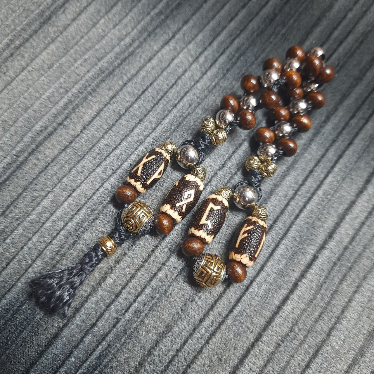 Handmade Wooden Chetki Skilltoy | Slavic Flip Rosary | Pocket Worry Beads for Handy "Konung of the Fertile Valley"