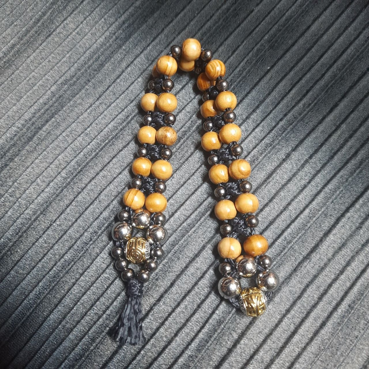 Handmade Wooden Chetki Skilltoy "Leovult – Guardian of the Forest"      Slavic Flip Rosary | Pocket Worry Beads for Hand Dexterity