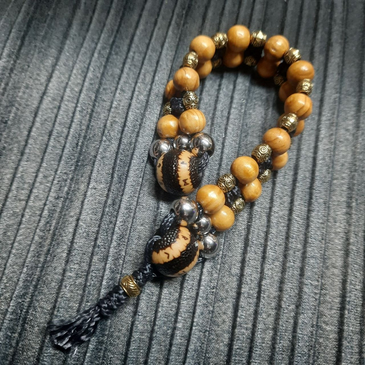 Handmade Wooden Chetki Skilltoy "Shalgorakht — Defender of the Rune Glade"      Slavic Flip Rosary | Pocket Worry Beads for Hand Dexterity